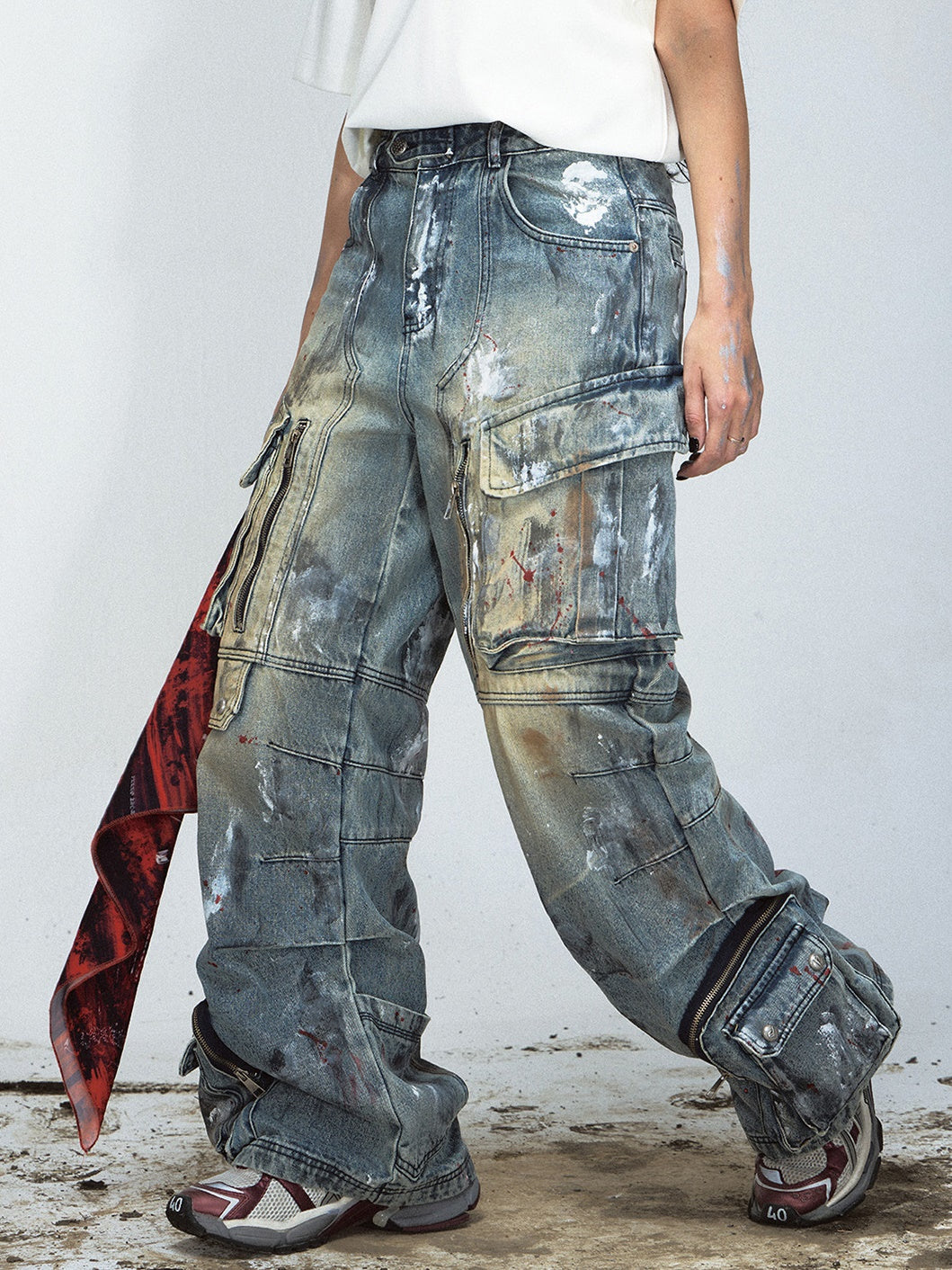 Graffiti Multi-Pocket Wide-Leg Jeans