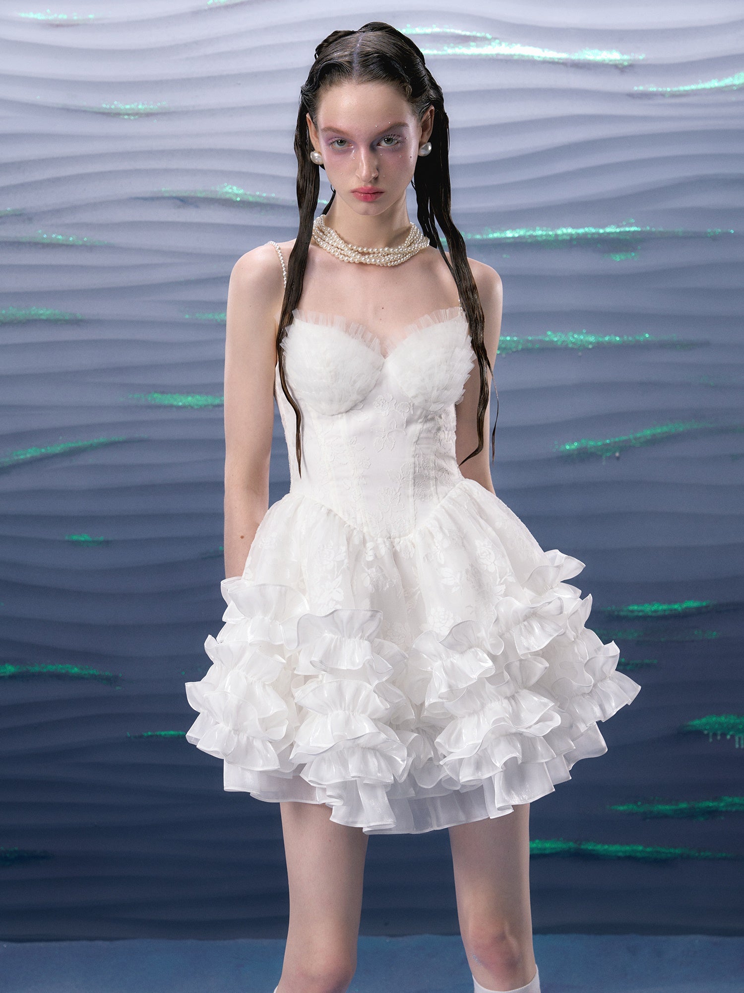 Organza Puffy Sostende Robe &amp; Pearl Corset