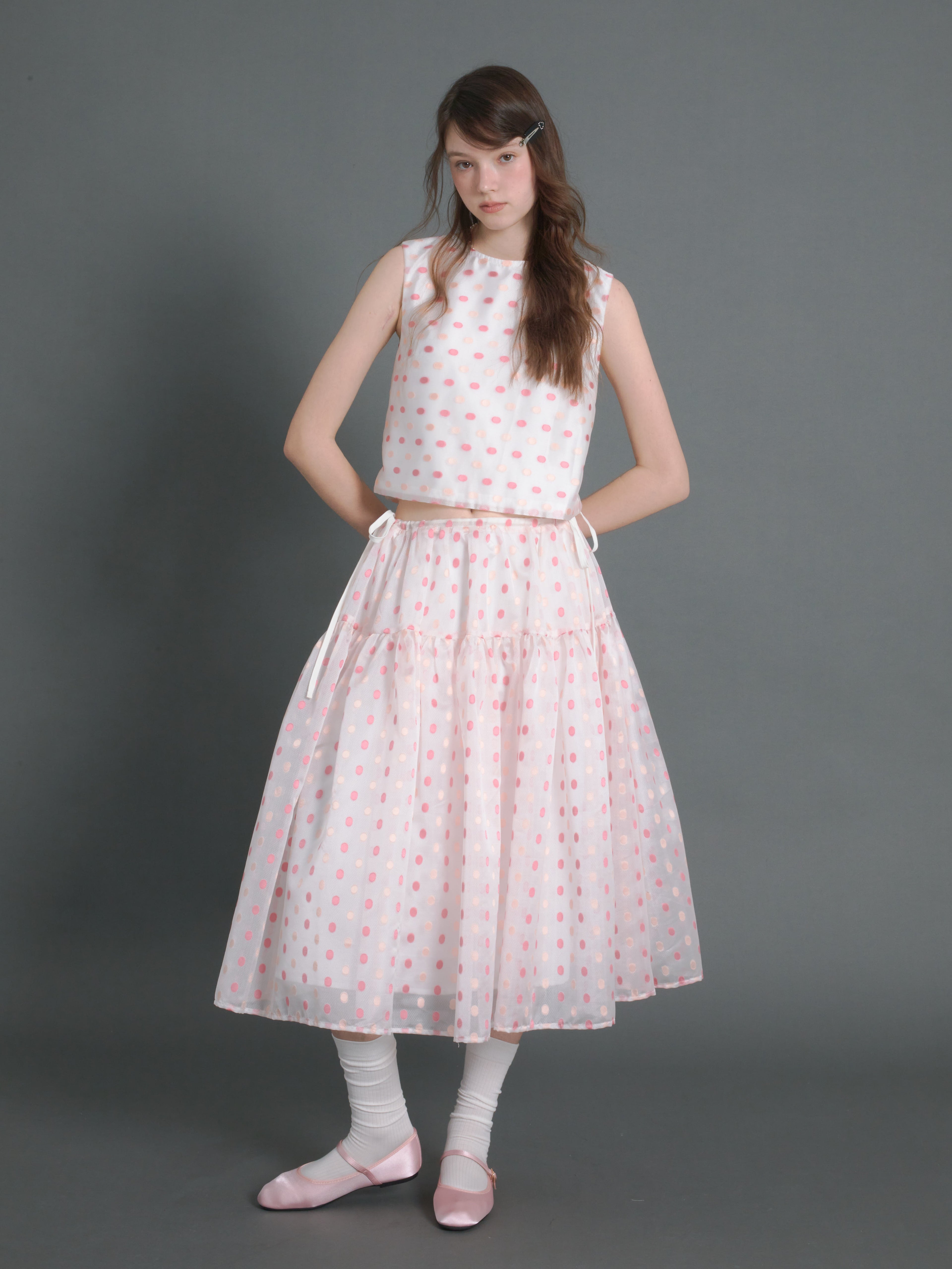 Polka Dot Sleeveless Back Ribbon Top ＆ Gather Fluffy Skirt