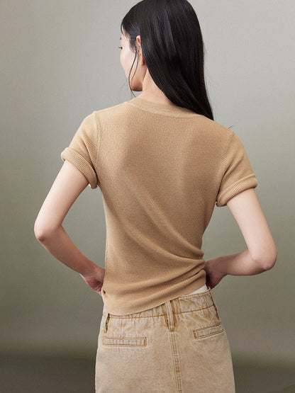 Small Round Neck Basic T-shirt