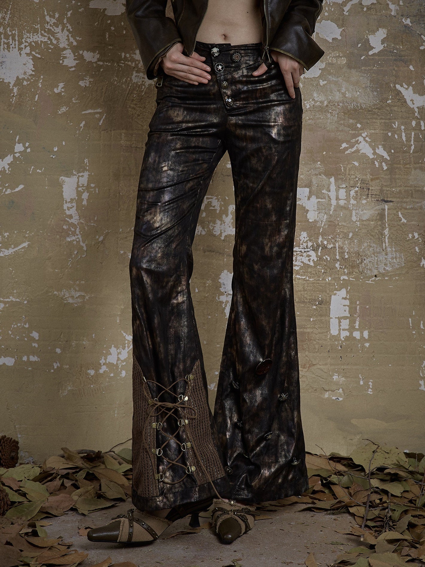 Smudged Slim Low Waist Micro Flared Pants