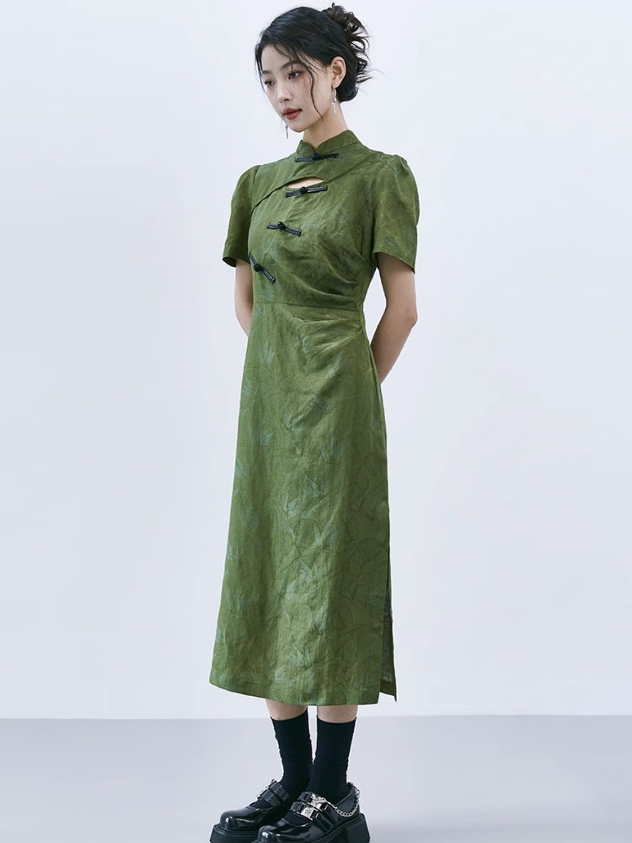 Chinese Style Hollow Bamboo Leaf Short Sleeve Dress