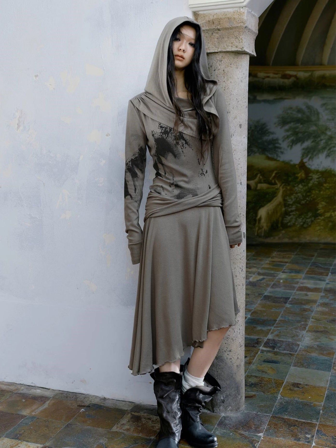 Wandering Style Pleated Slant Cut Hooded Dress