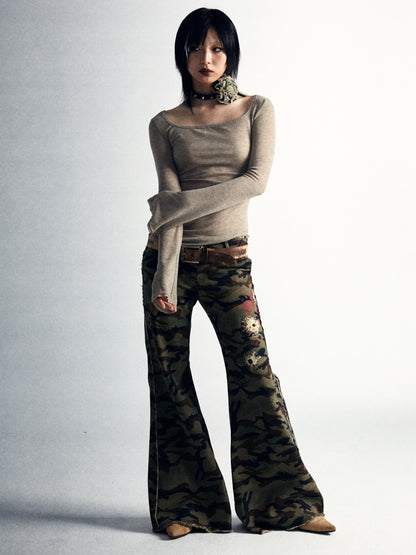 Low-waisted Camouflage Flared Pants