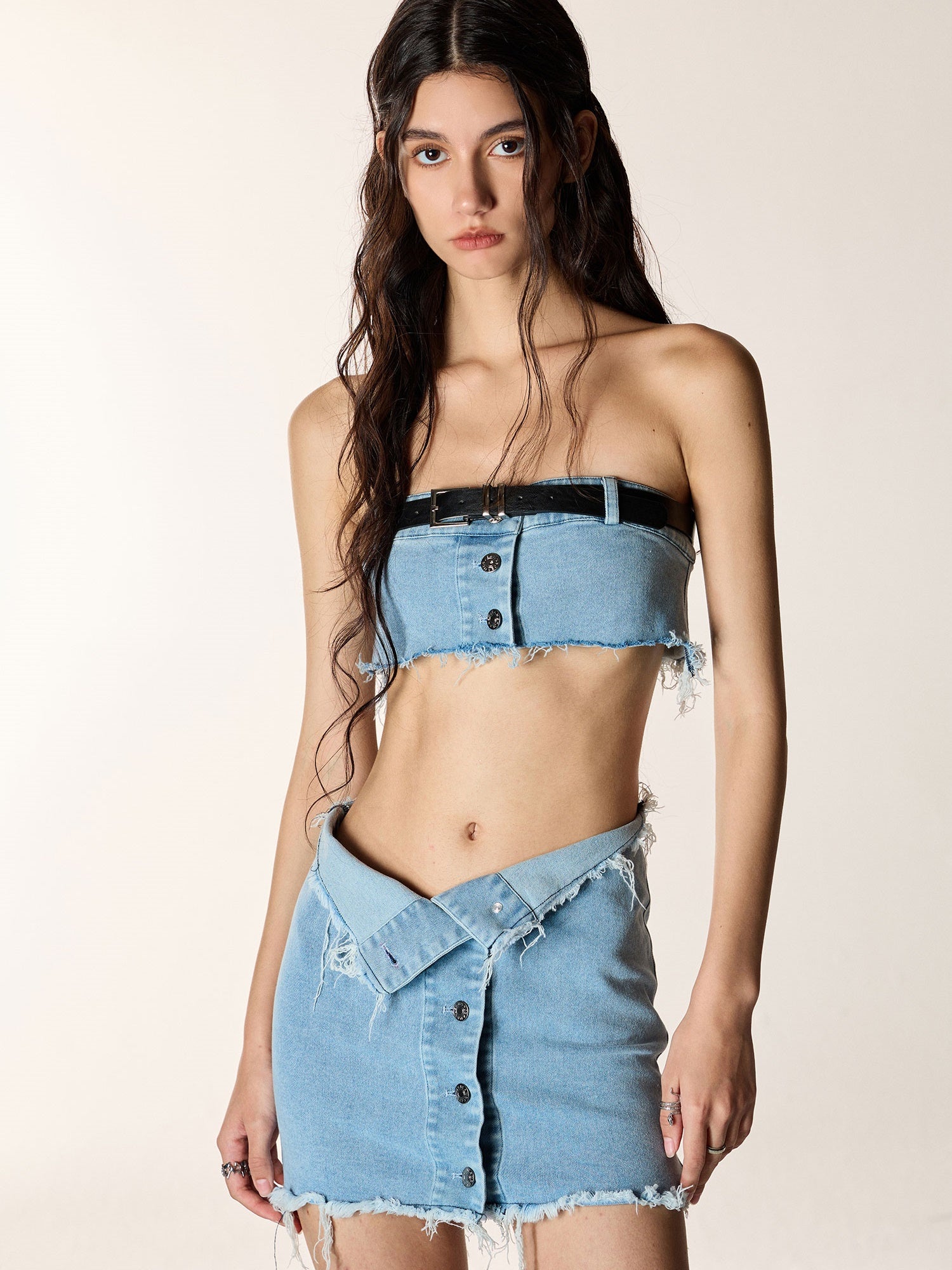 Leicht gewaschener Denim Bolero &amp; Tube Top &amp; Micro Minirock