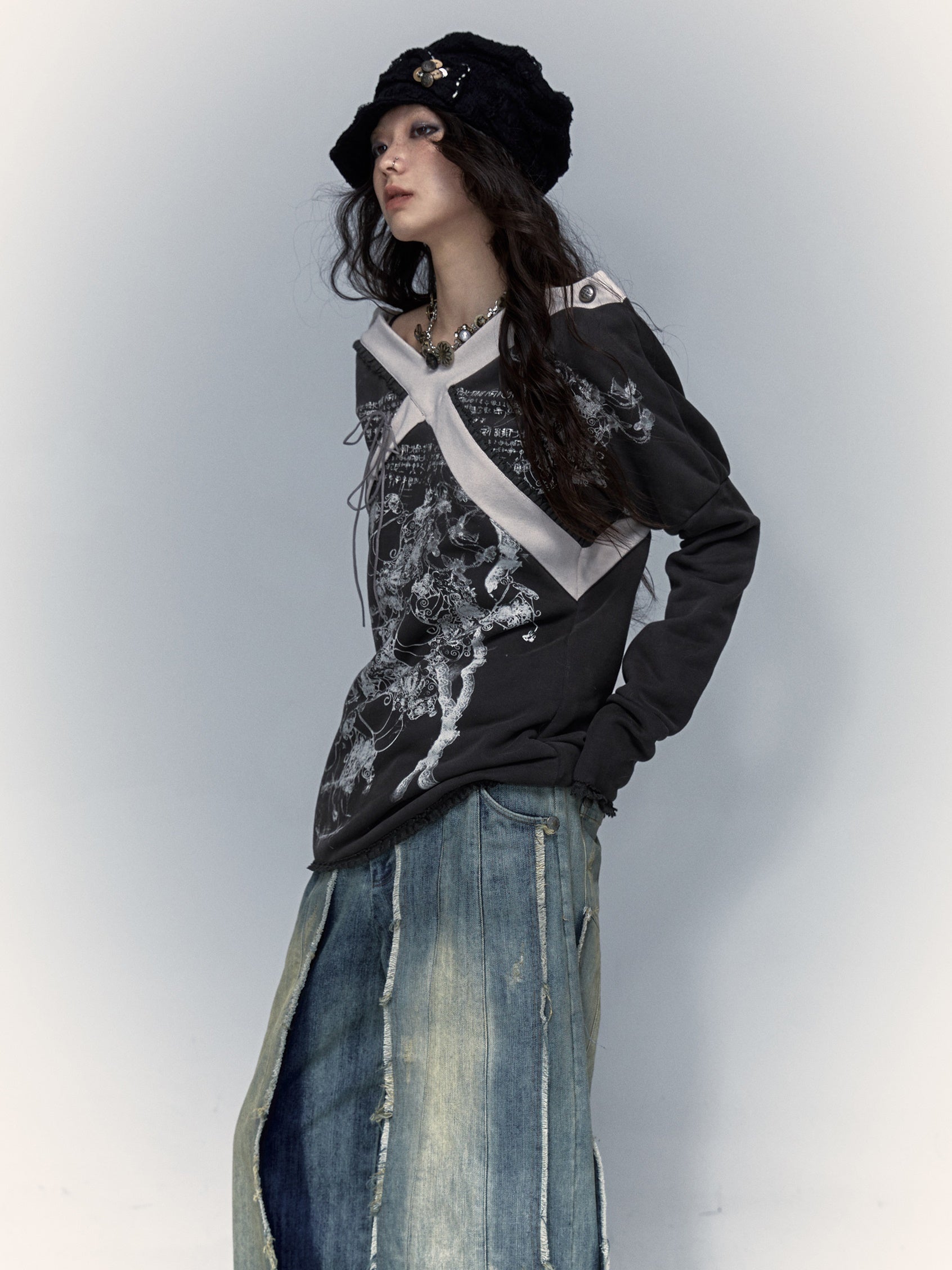 Splicing Print Distressed Long-sleeved T-shirt