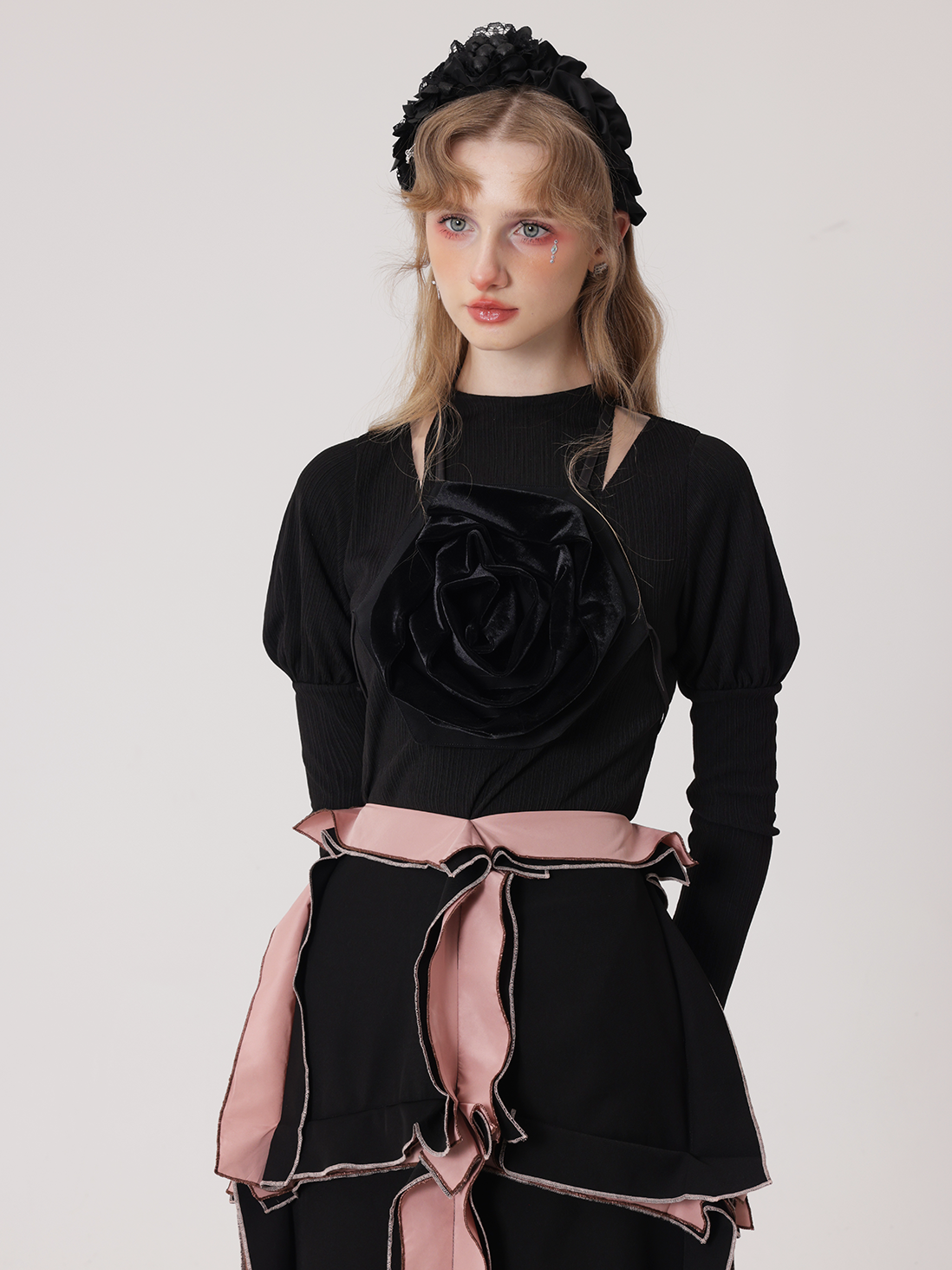 Three-color Rose Detachable Bottoming Shirt