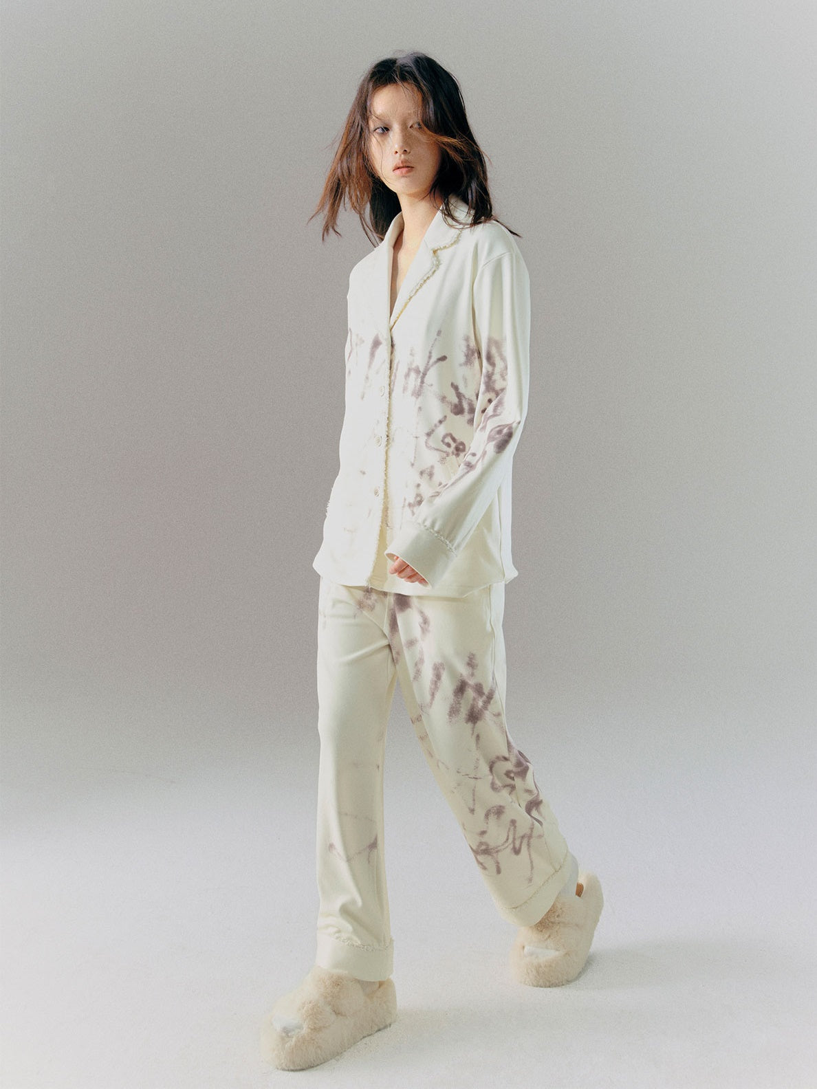 Velvet Warm Graffiti Print Pajamas