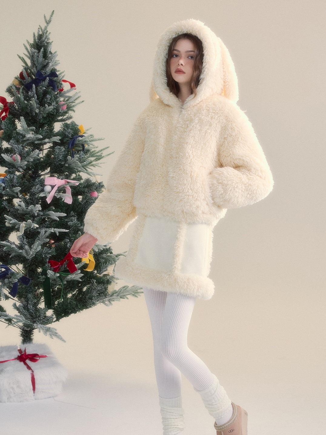 Fluffy Friendly Fur Short Hooded Jacket ＆ Skirt