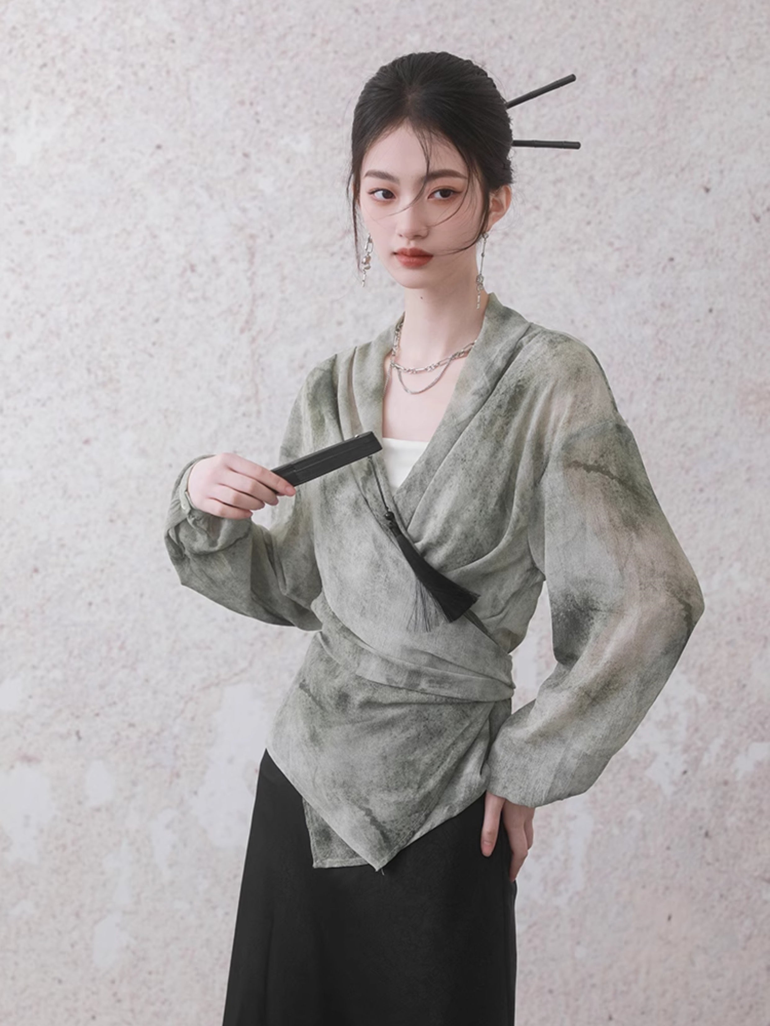 Translucent Cachecoeur Cardigan Shirt