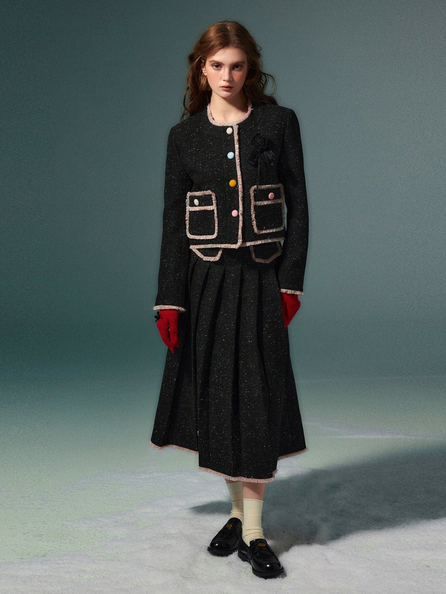 Camellia Contrast Button No Collar Jacket ＆ Pleated Long Skirt