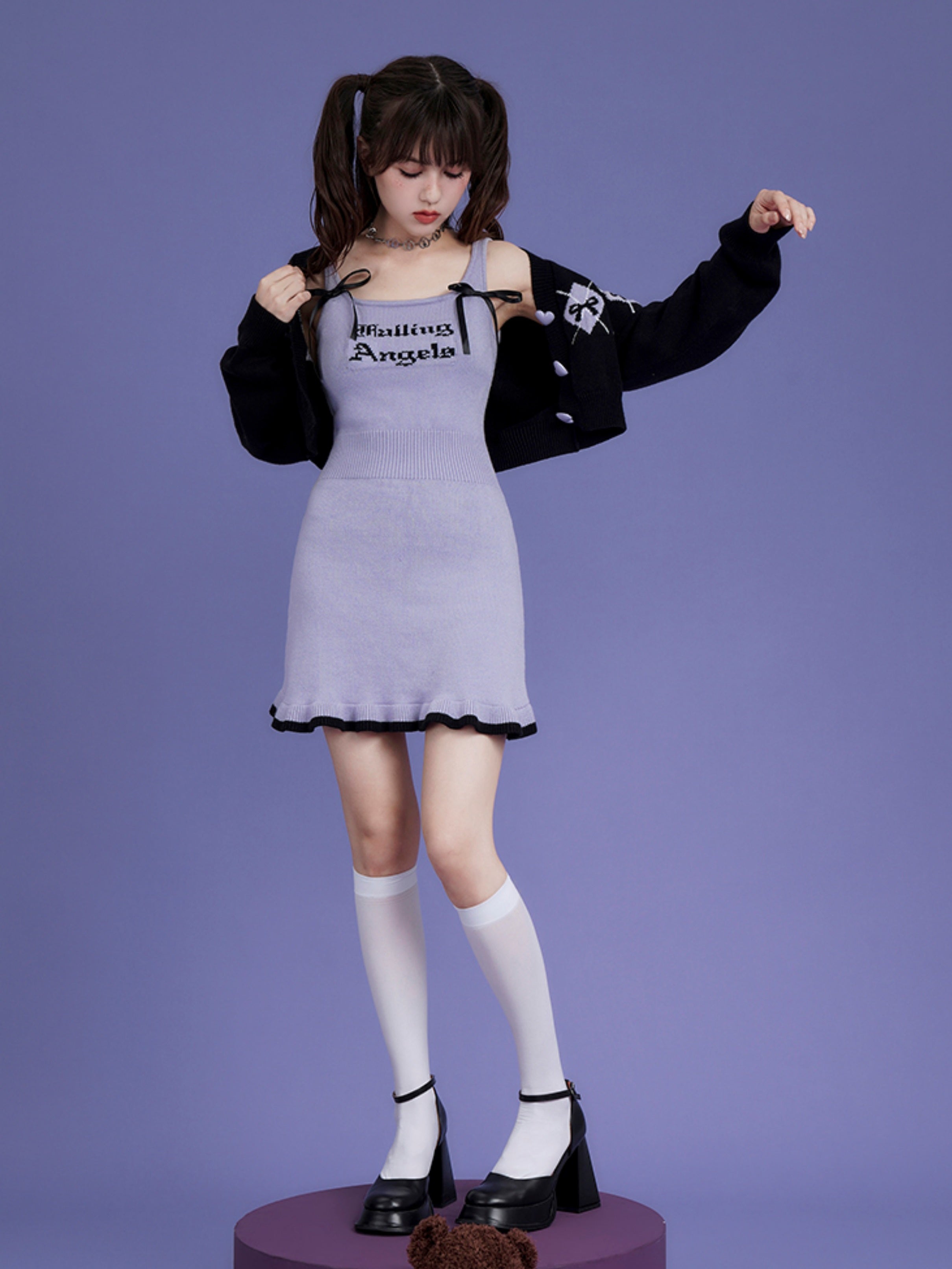 Knitted Sleeveless Logo One-piece ＆ Short Cardigan