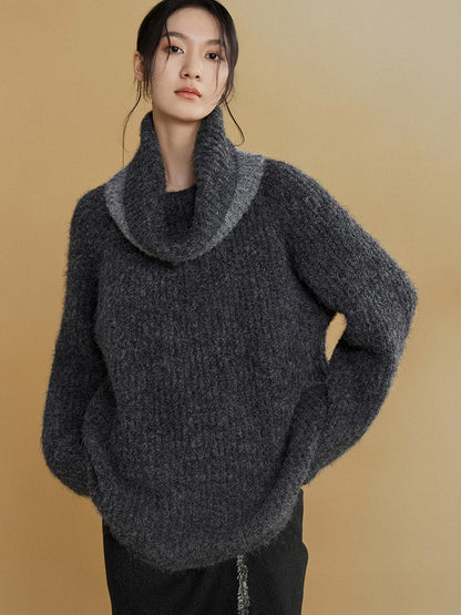 Large Lapel Contrasting Off-Shoulder Sweater