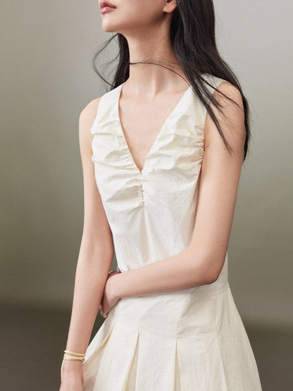 V-neck Sleeveless Tuck One-piece