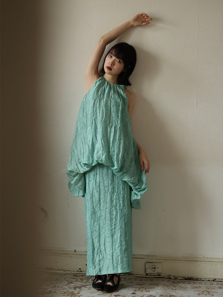 Hanging Neck Balloon Top ＆ Long Skirt