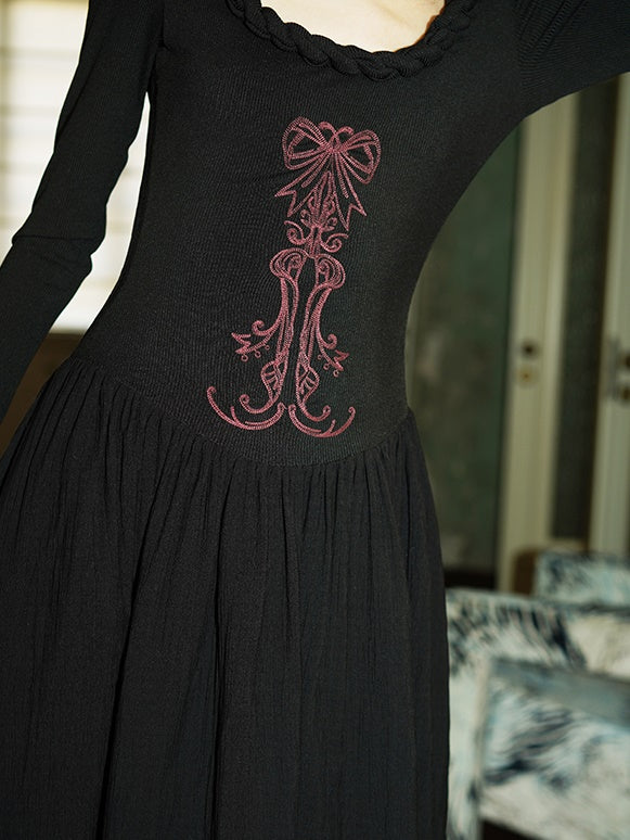 U-Neck Embroidery Waist Switching Long Dress