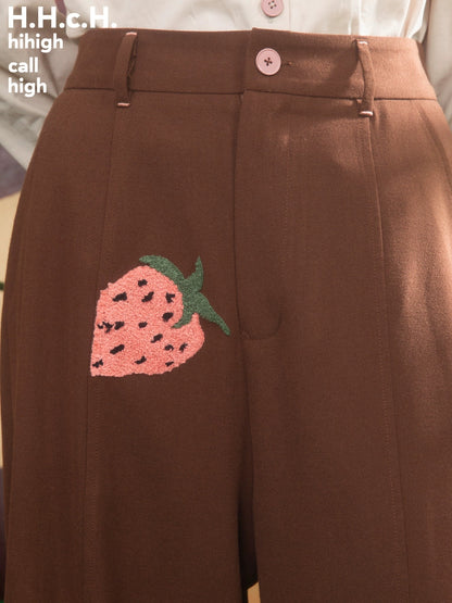 Pantalon lâche brodé de fraises rétro