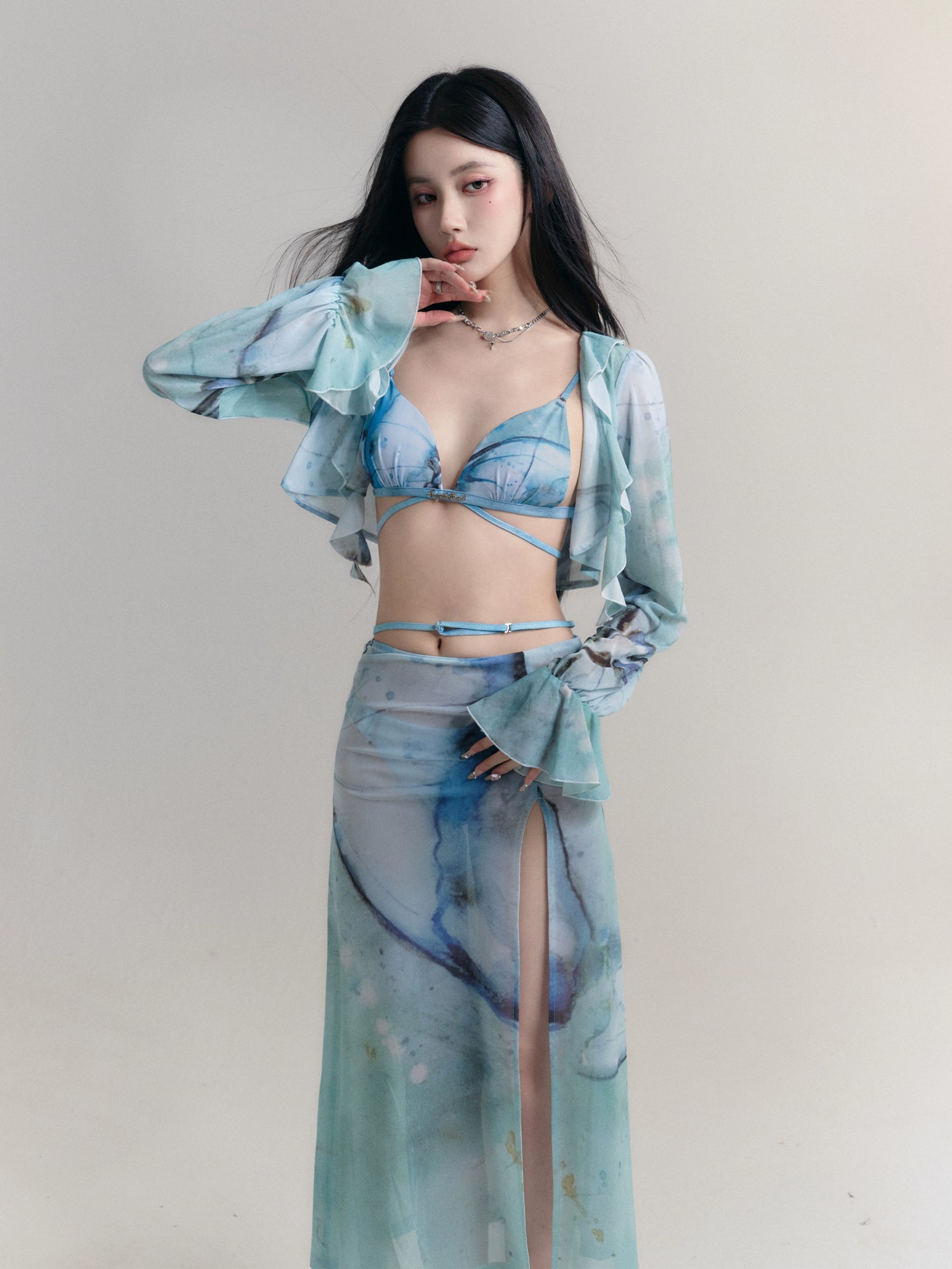 Sea Breeze Sexy Bikini Swimsuit &amp; Cardigan ＆ Skirt