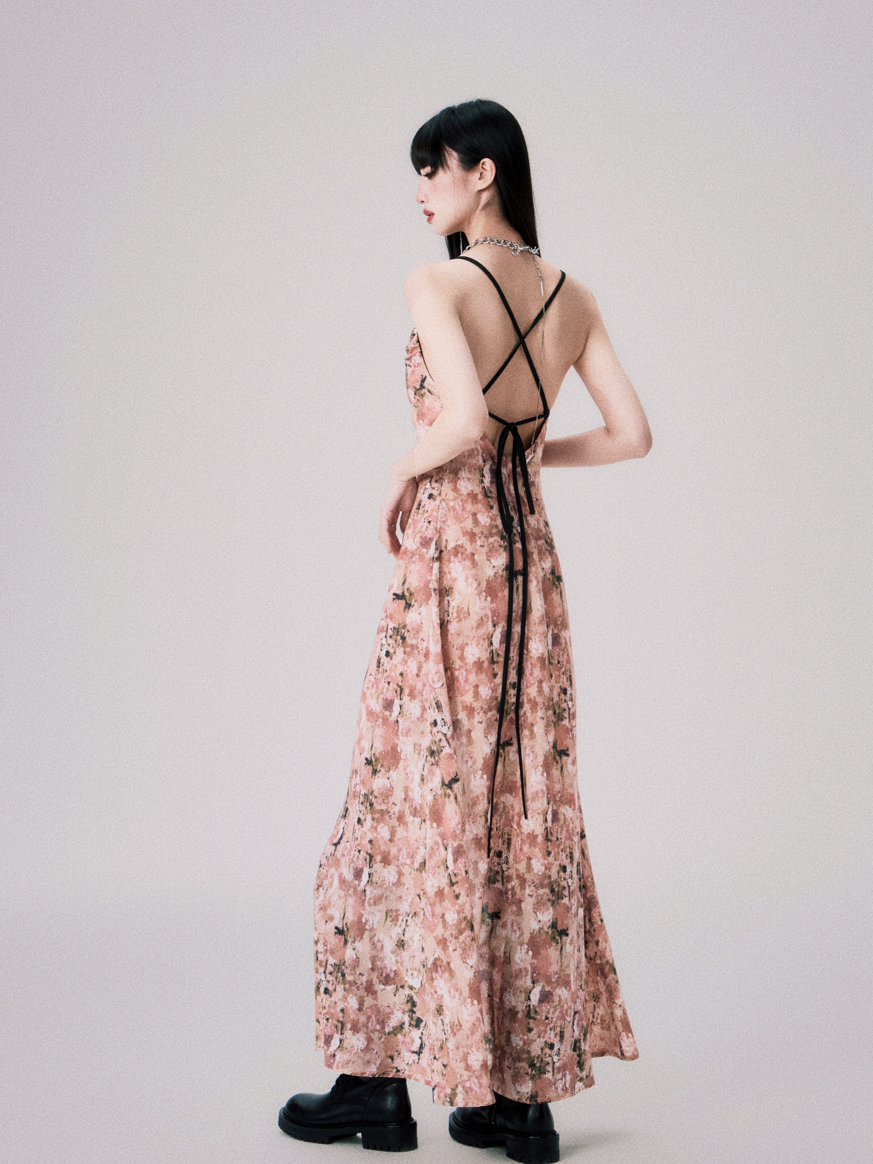 Swing Neck Backless Floral Suspender Dress