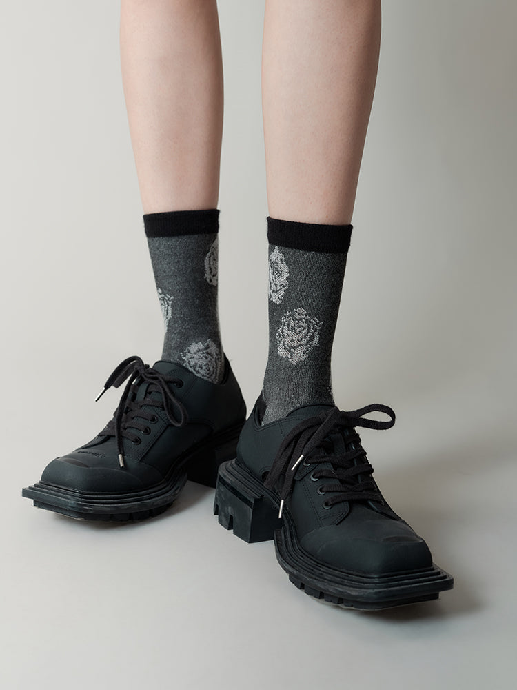 Embossed Rose Jacquard Middle-tube Socks