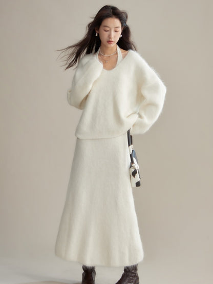 V-Neck Pullover Sweater &amp; Halter Neck Knitted Dress