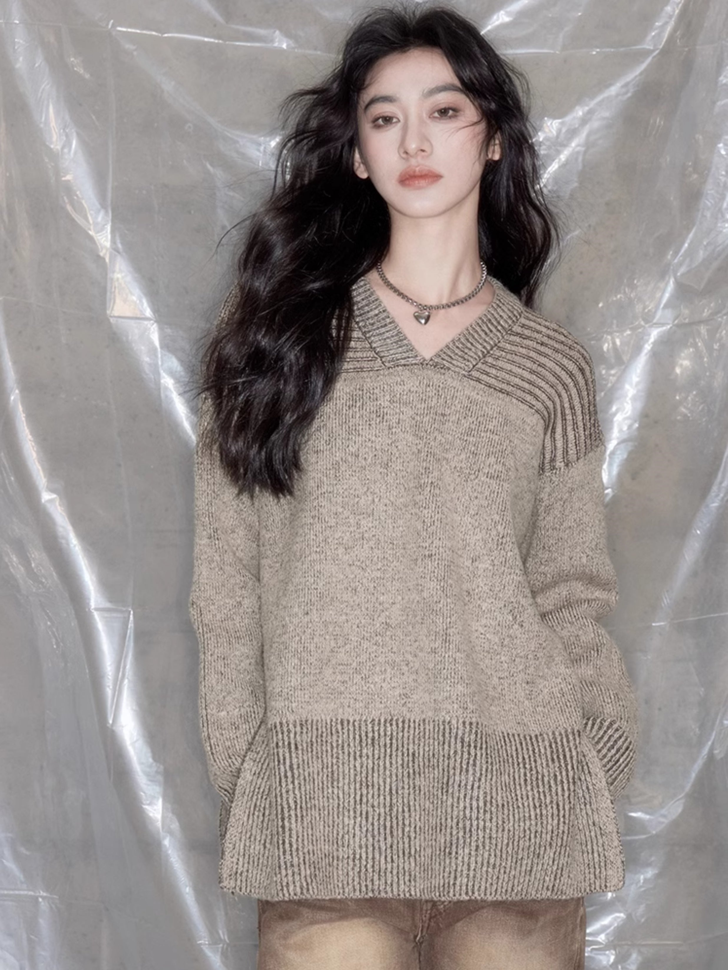 V-neck Slit Knitted Pullover