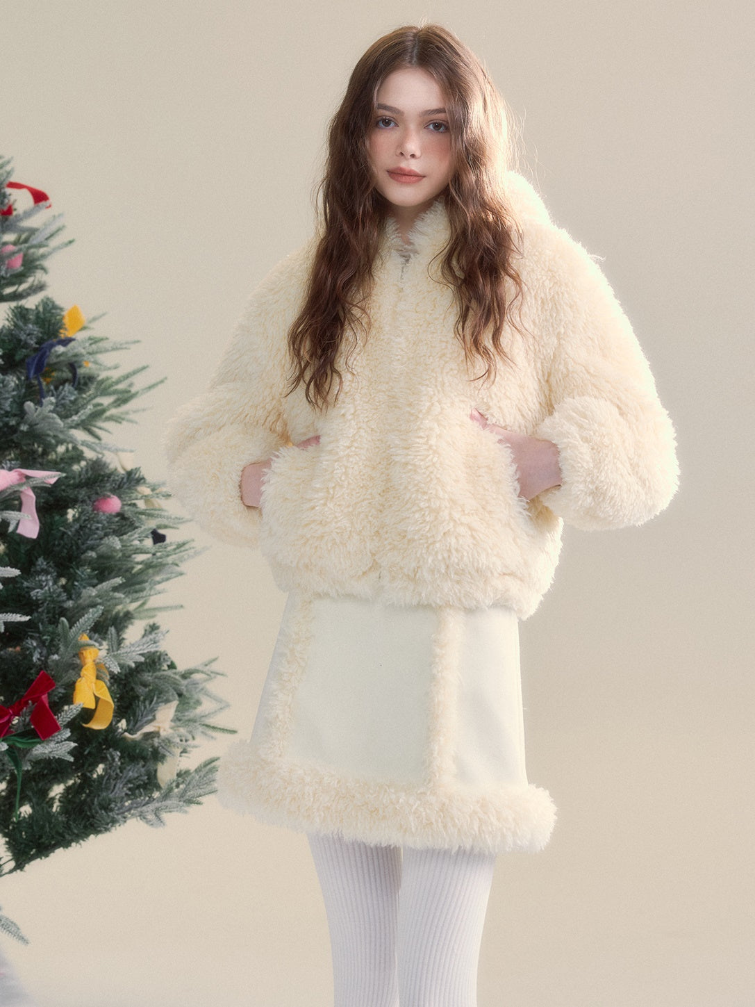 Fluffy Friendly Fur Short Hooded Jacket ＆ Skirt