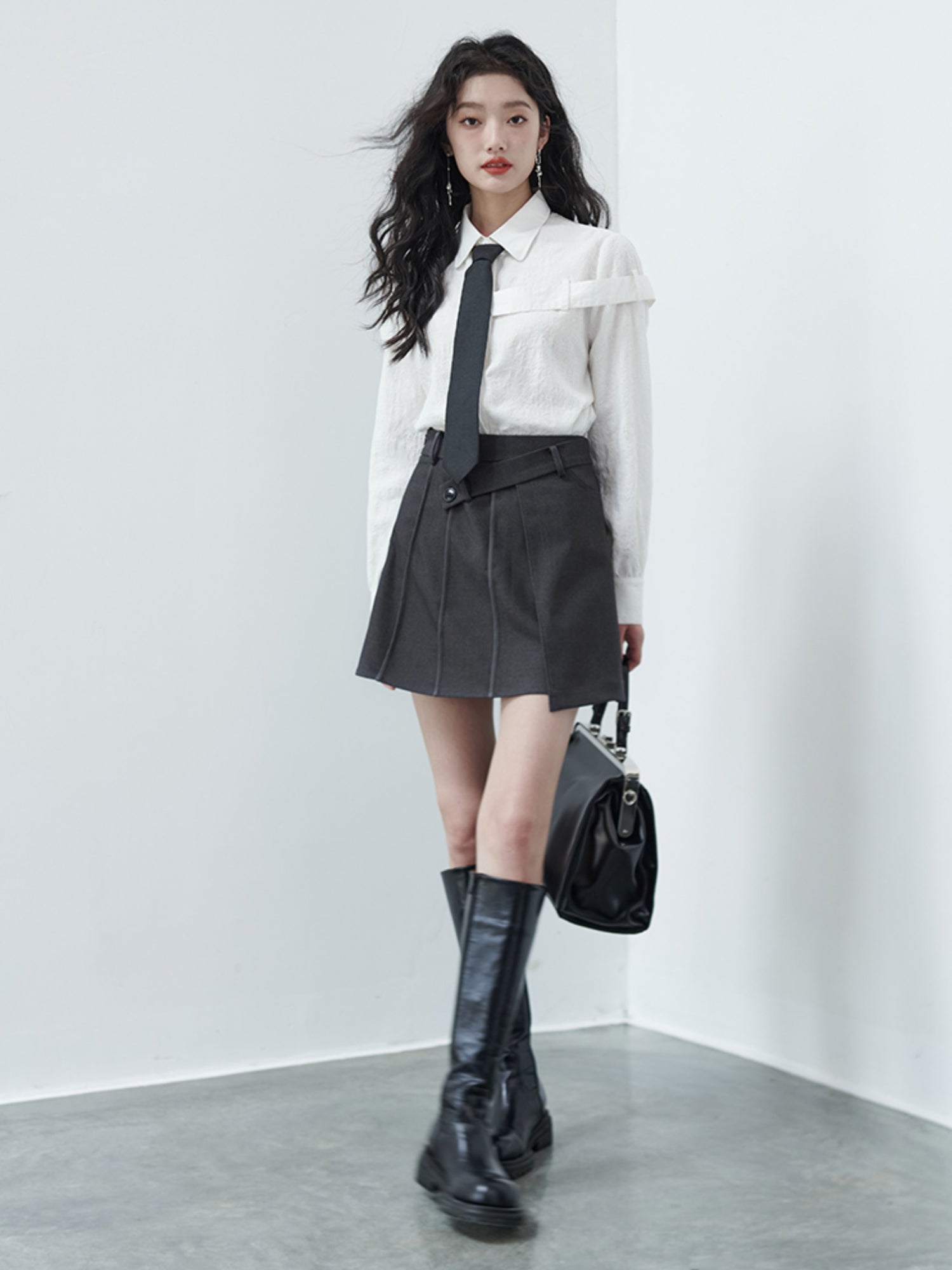 High Waist Oblique Buckle Pleated Skirt