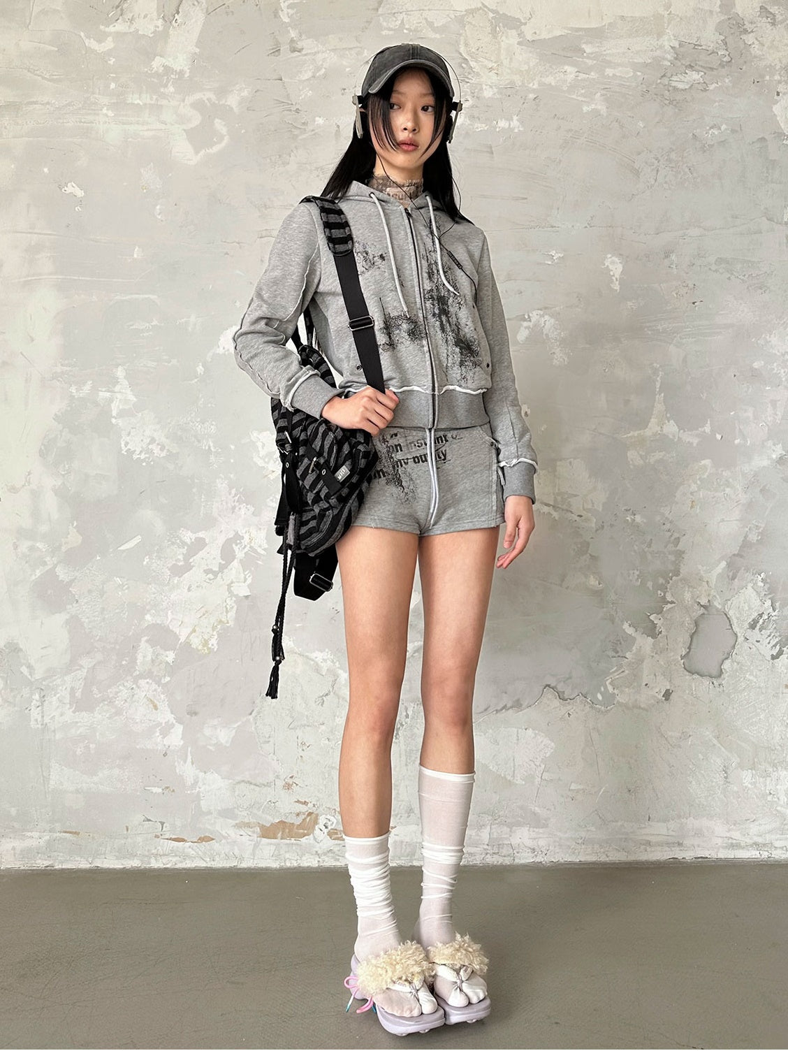 Printed Short Hooded Parka ＆ Shorts