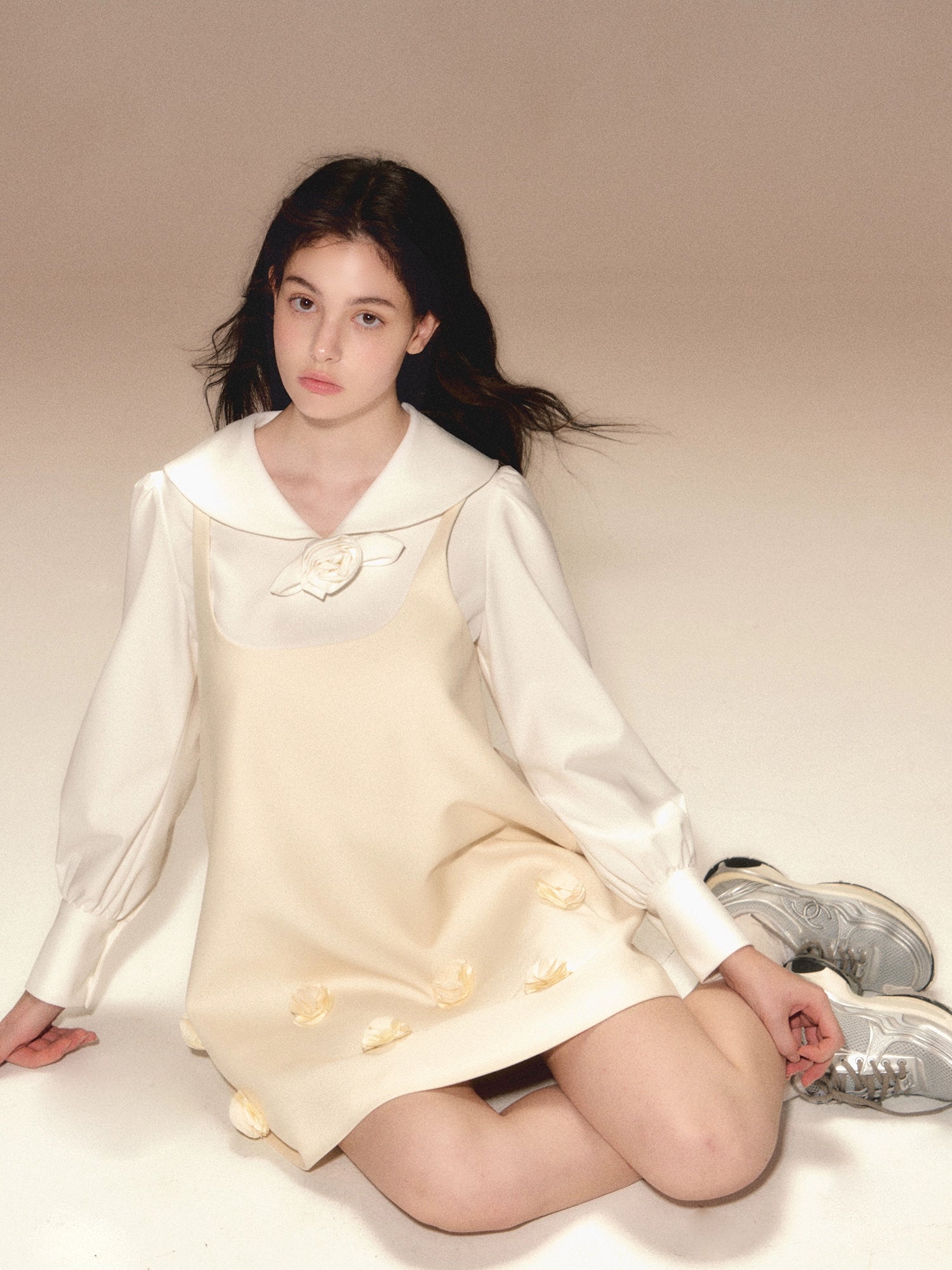 Three-dimensional Rose Doll Collar Long Sleeve Shirt