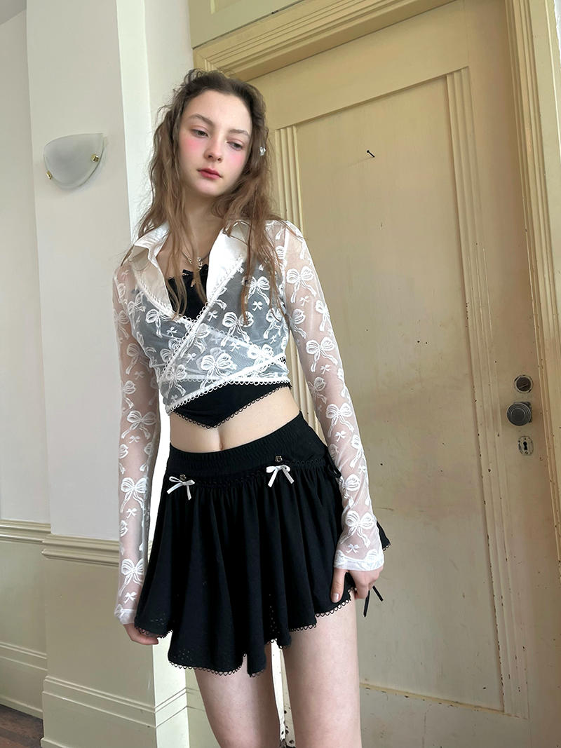 Fake Layered Design Cachecoeur Top