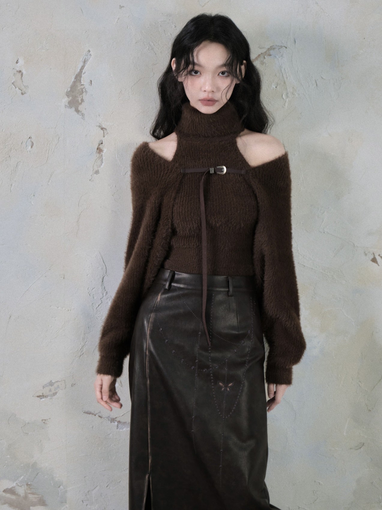 Turtle Neck Sleeveless Sweater ＆ Knitted Shawl Cardigan Set-up