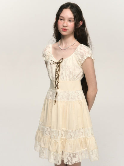 Retro Lace-up A-line Lace Tiered Puff Sleeve One-piece