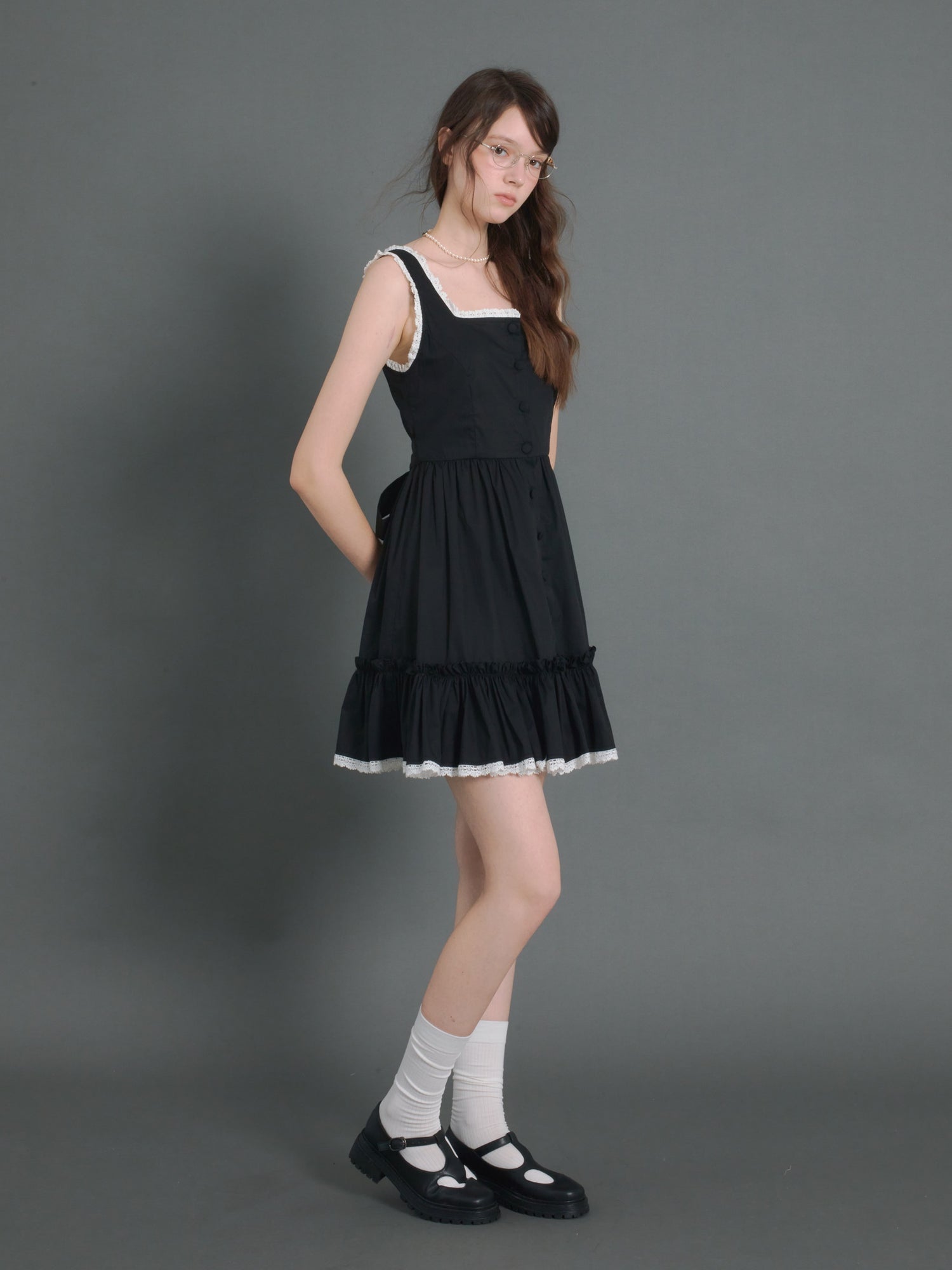 Sleeveless Gather Ruffle One-piece