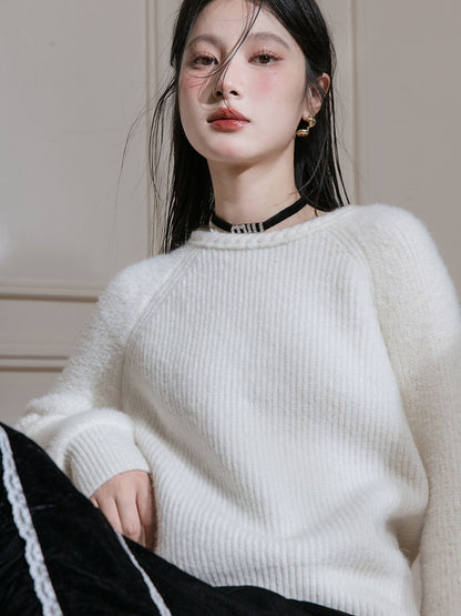 Simple Round-Neck Slit Sweater