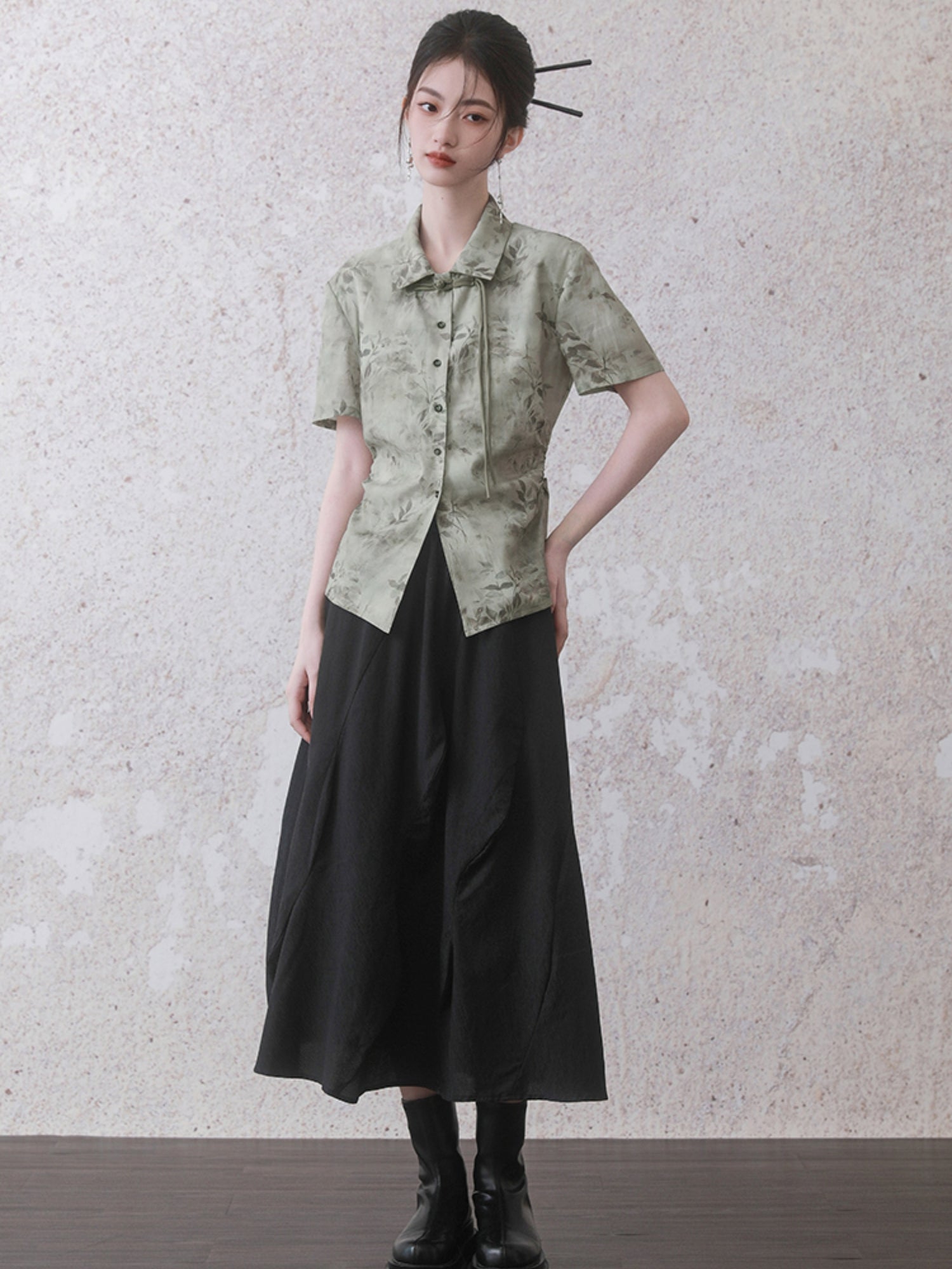 Gather Ribbon Pleated Printed Shirt