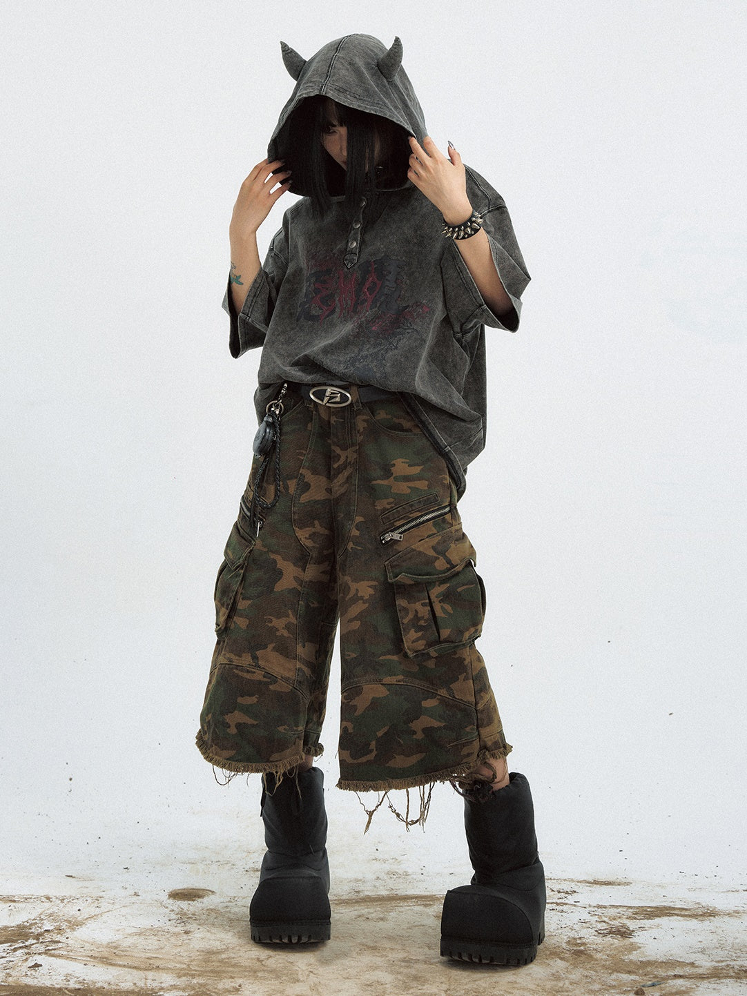 Camouflage Raw Edge Straight Work Cropped Pants