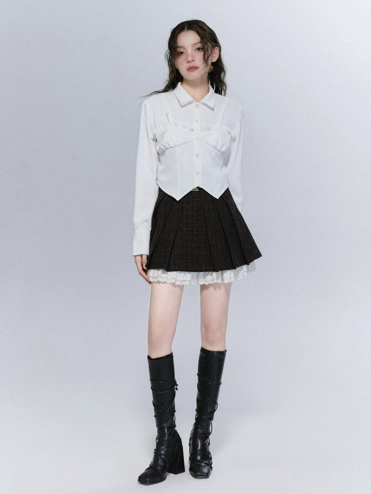 Tweed Stand-Collar Cropped Jacket ＆ Lace Stitch Short Pleated Skirt