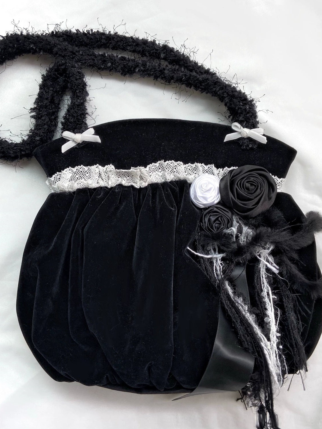 Retro Pleated Lace Rose Velvet Shoulder Bag