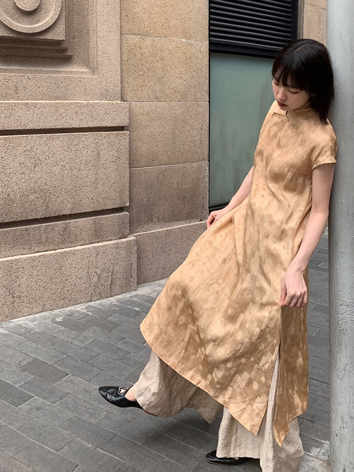 Robe lâche à pois de style chinois