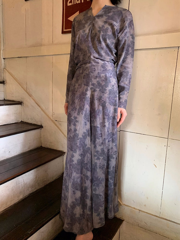 Robe longue à col clé de clé imprimée