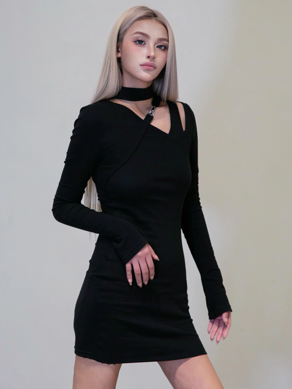white christmas dresses Slim Cut-out Hip Dress & Free Leg Sleeves ARCANA ARCHIVE white christmas dresses Slim Cut-out Hip Dress & Free Leg Sleeves ARCANA ARCHIVE