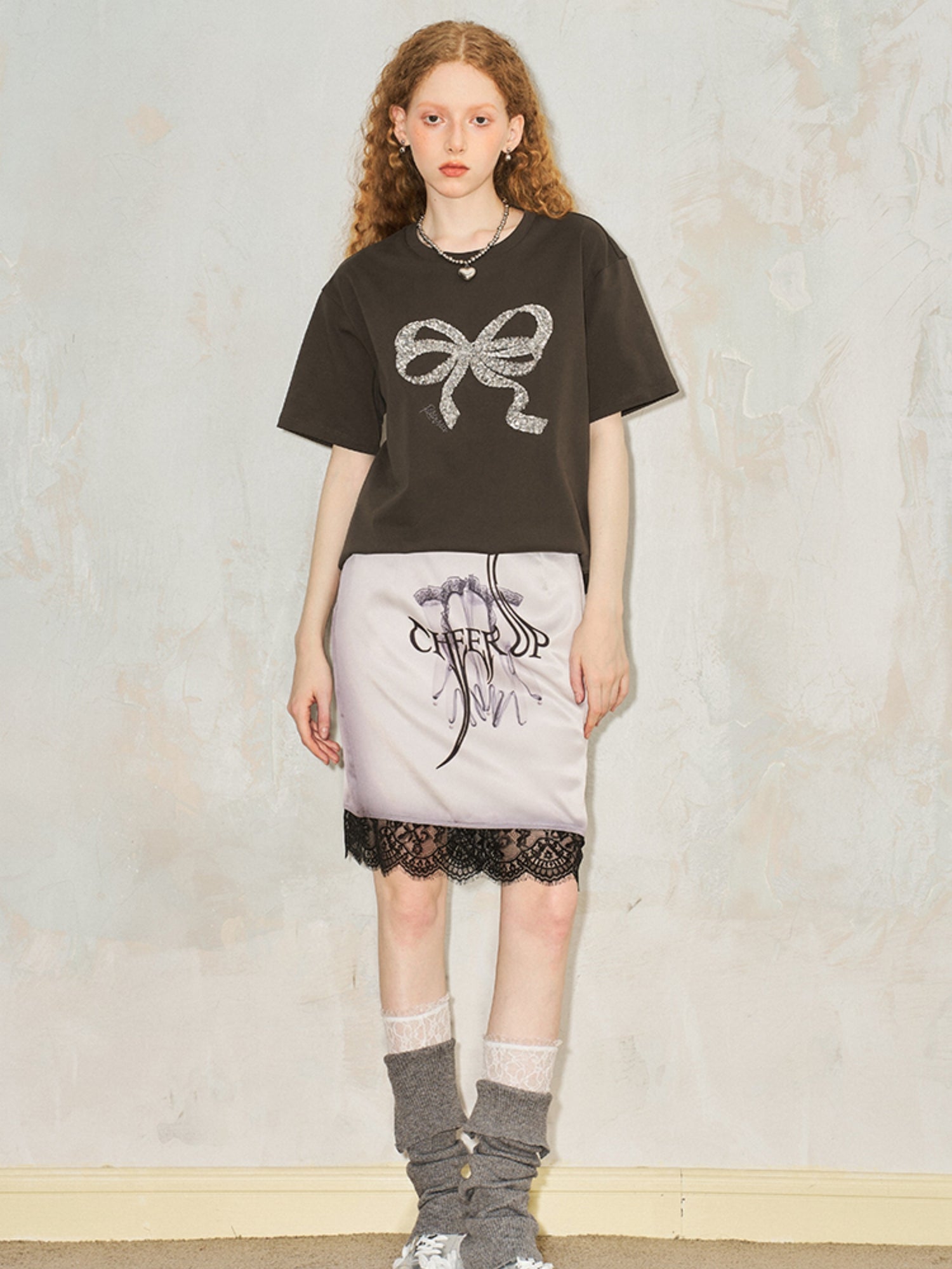 Sequin Bow Embroidery Loose T-shirt