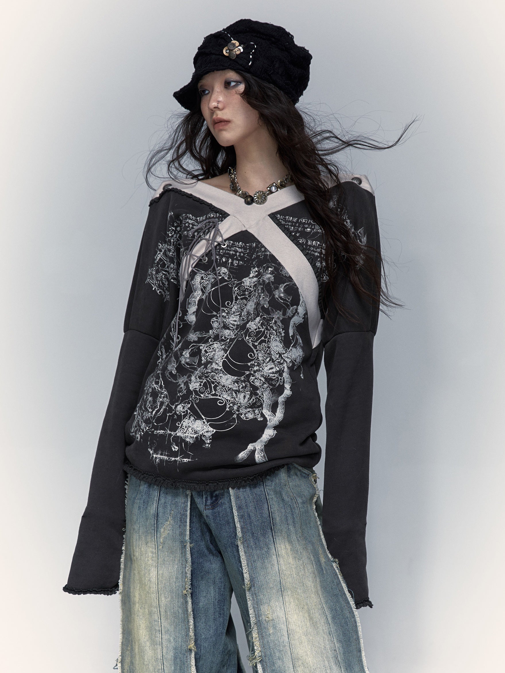 Splicing Print Distressed Long-sleeved T-shirt