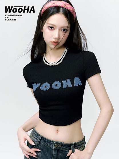 Cropped Casual Badge Tight T-shirt