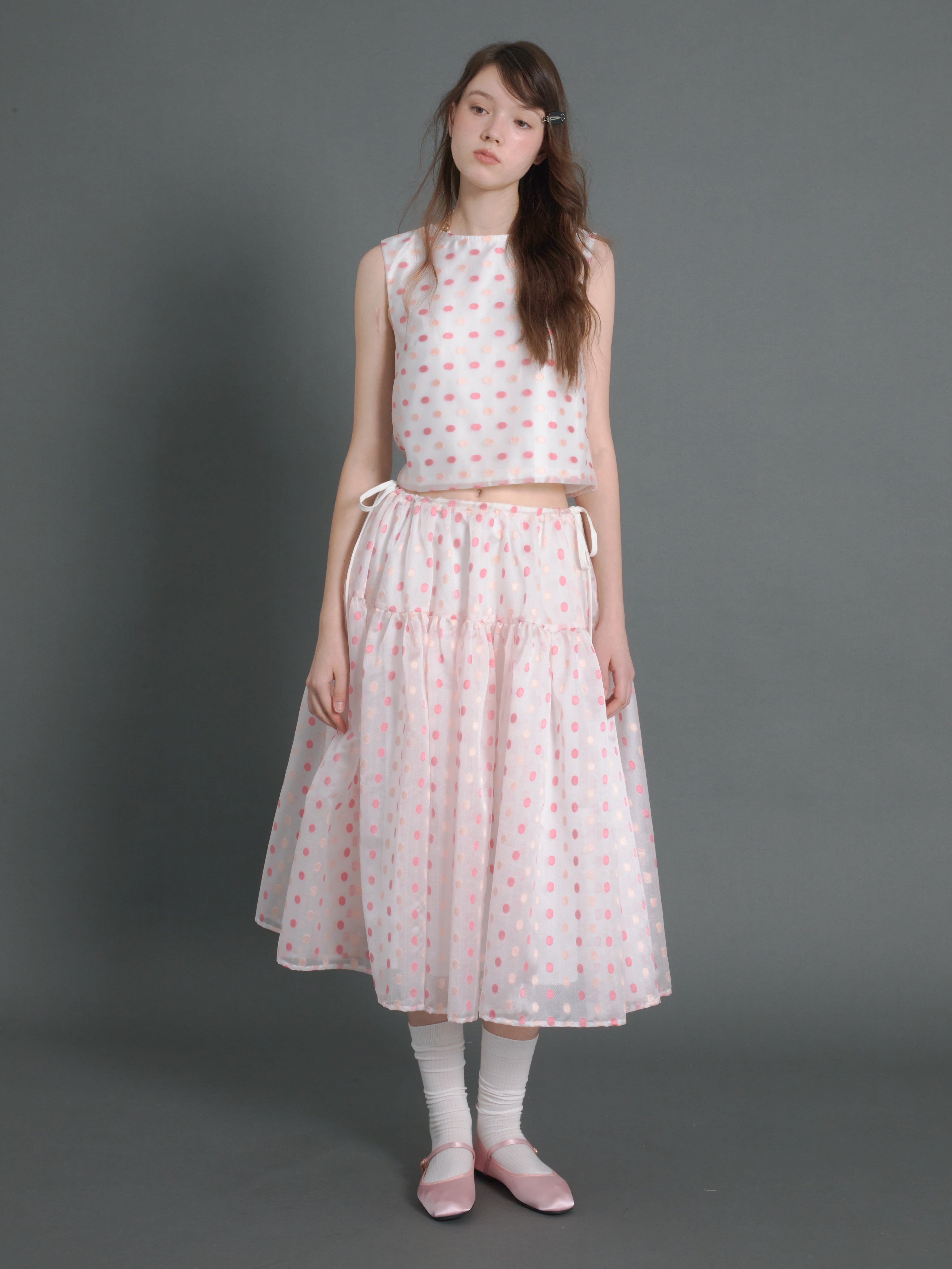 Polka Dot Sleeveless Back Ribbon Top ＆ Gather Fluffy Skirt