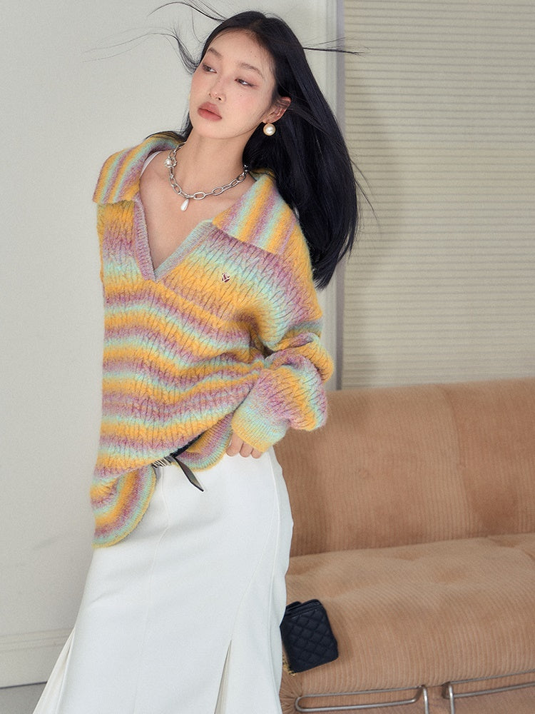 Gradient Rainbow Border Revers Pullover