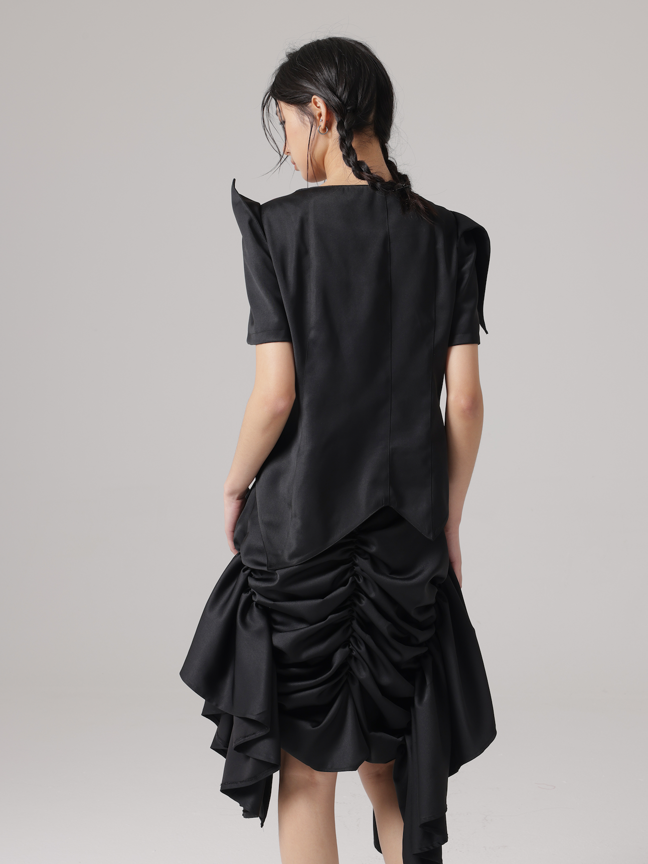 Special-shaped Design Pierrot Shirt ＆ Asymmetry Gather Skirt