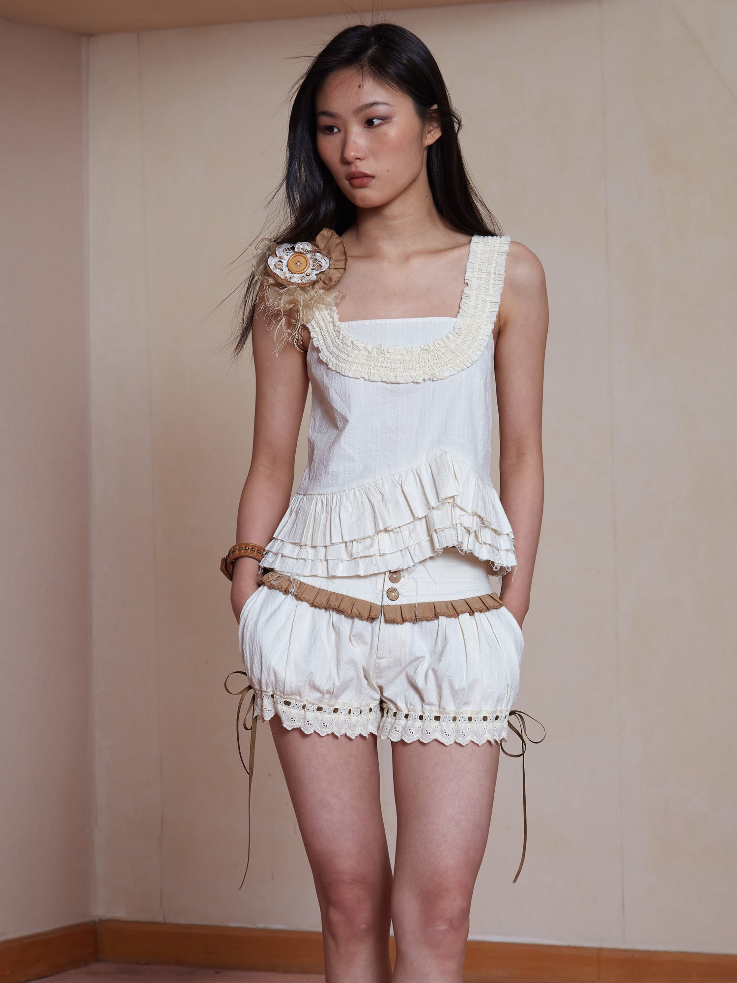 Multi-layer Lace Detachable Flower Decoration Sling Top