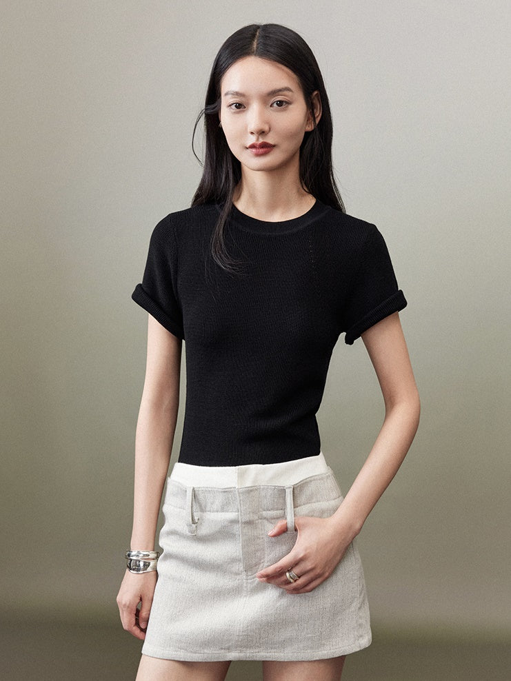 Small Round Neck Basic T-shirt